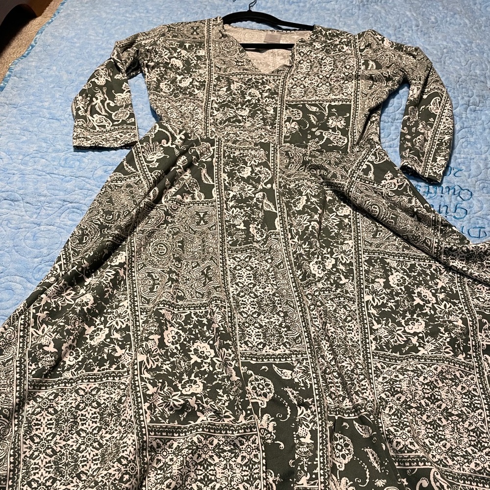 Agnes & Dora Midi Dress